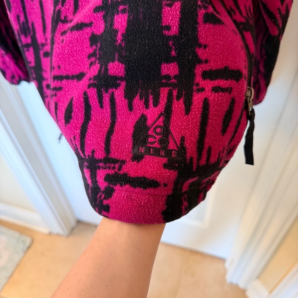 Vintage Nike ACG Pink and Black Fleece Half Zip Patterned Pullover - Picture 3 of 6